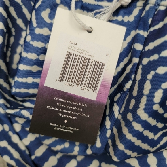 Averie Dilla Cut-out One Piece size M NWT - Picture 7 of 9